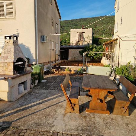 Apartment Poldrugo Cres Bagian luar foto
