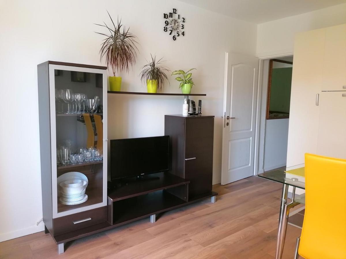 Apartment Poldrugo Cres Bagian luar foto