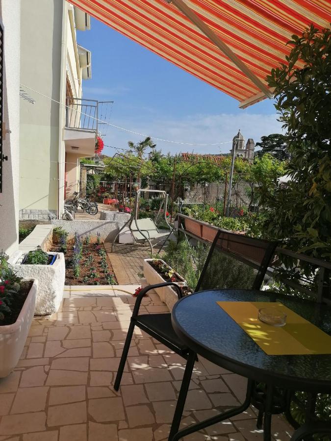 Apartment Poldrugo Cres Bagian luar foto